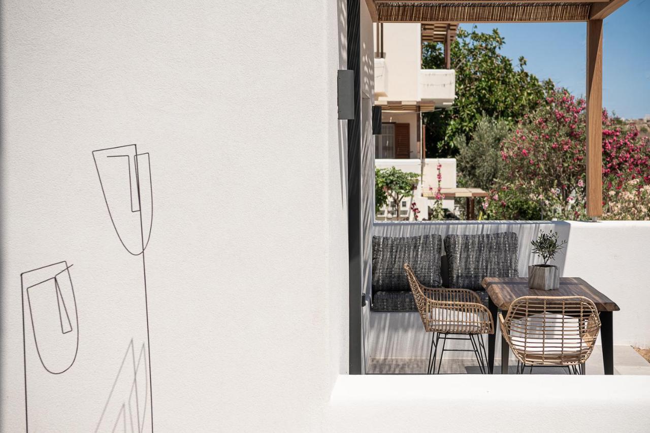Athina Milos Suites Adámas Extérieur photo