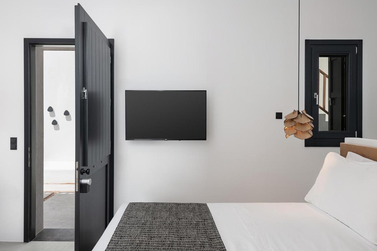 Athina Milos Suites Adámas Extérieur photo