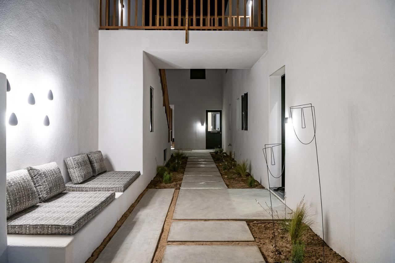 Athina Milos Suites Adámas Extérieur photo